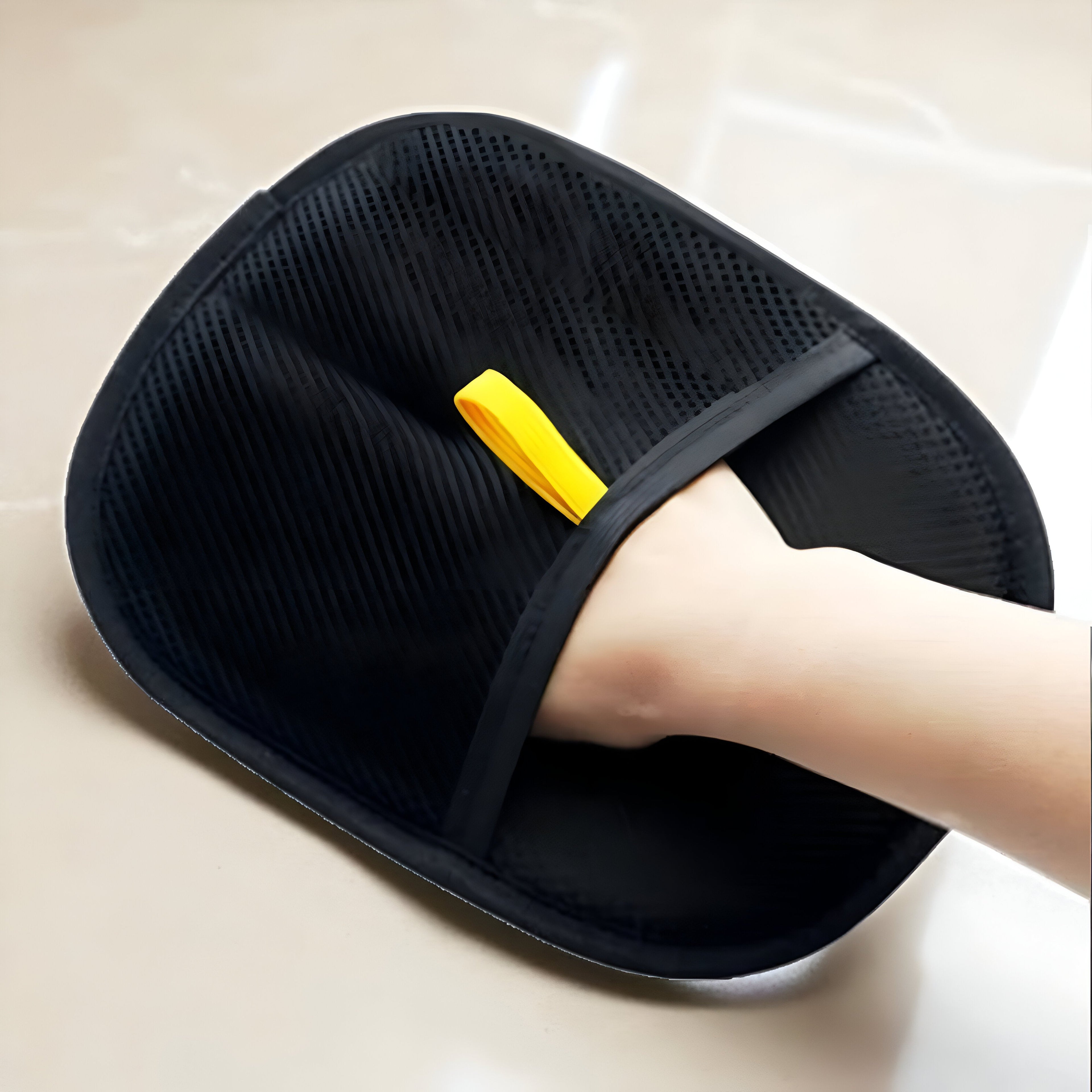 Pet Hair and Yarn Gloves for Cleaning Cat Hair Double Brush Design Can Be Reused To Improve Your Home Comfort and Cleanliness Velareskin